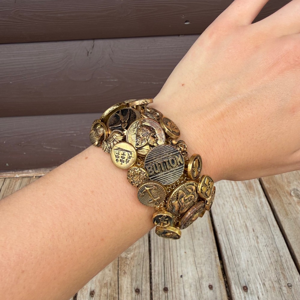 Vtg Button Cuff  Stretch Bracelet Gold Tone  Antique Style Steampunk Statement